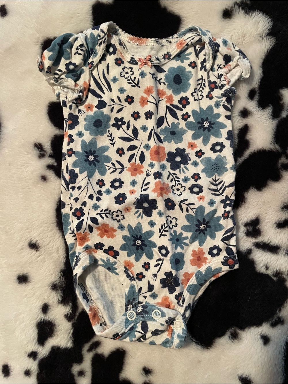 Carter’s Just One You Floral Infant / Baby Onesie Size 3 Months